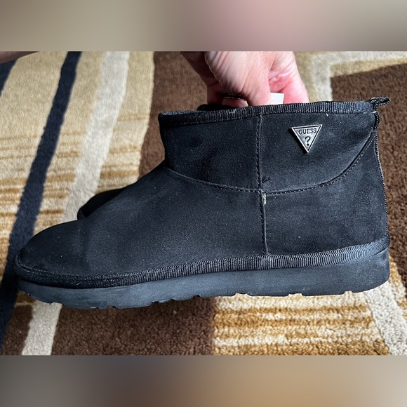 Guess faux fur lined ankle boots women’s size 9 - Picture 3 of 8